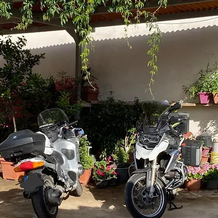 בית חווה Amici *